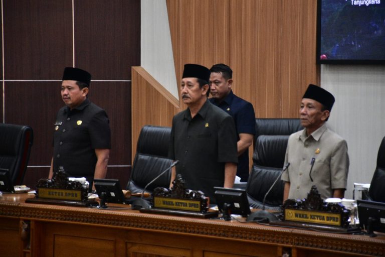 Bupati Sumedang Sampaikan Raperda Pemilihan Kepala Desa